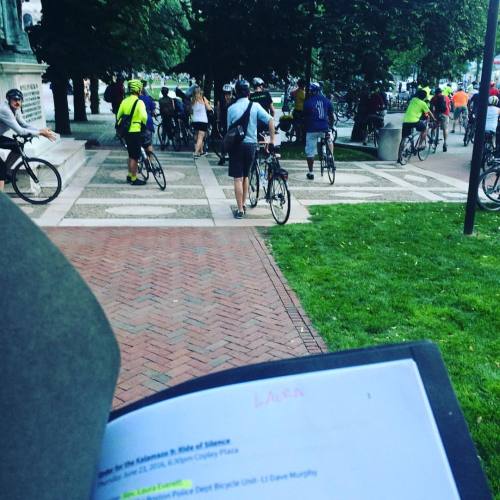 #viewfromthepulpit as #Boston&rsquo;s cyclists memorialize the #Kalamazoo 9. #RideofSilence (at Tri