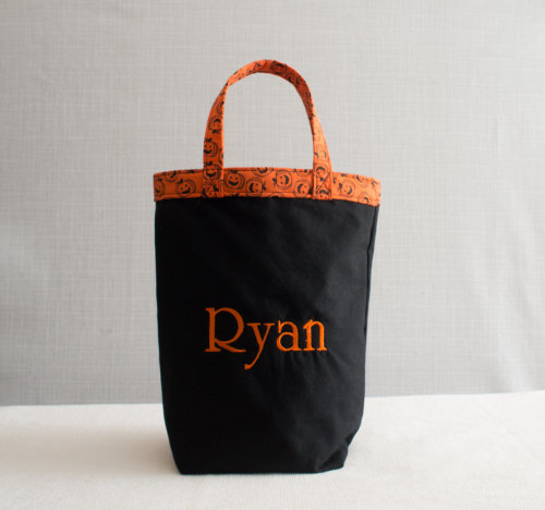 The deadline to order these Halloween treat totes is just a few weeks away (10/16) Get yours soon!