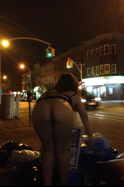 fuckyeahtonsofass:  Tons and tons and tons and tons and TONS of ASS!http://fuckyeahtonsofass.tumblr.com