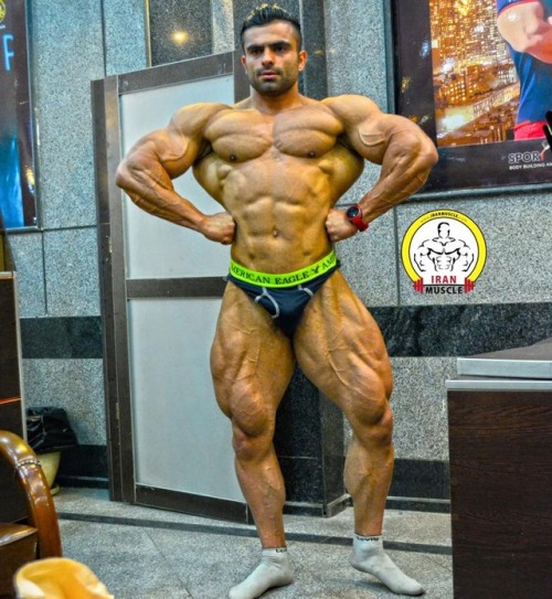 whitepapermuscle:Khalil Asadi