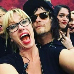 reedus-place:  https://instagram.com/p/BA5R0KHlZGK/