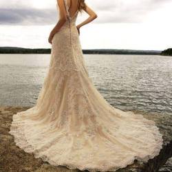 palabrasconsentimientos:  dresswe:  Wow, so beautiful.. like or not?   Algun dia..