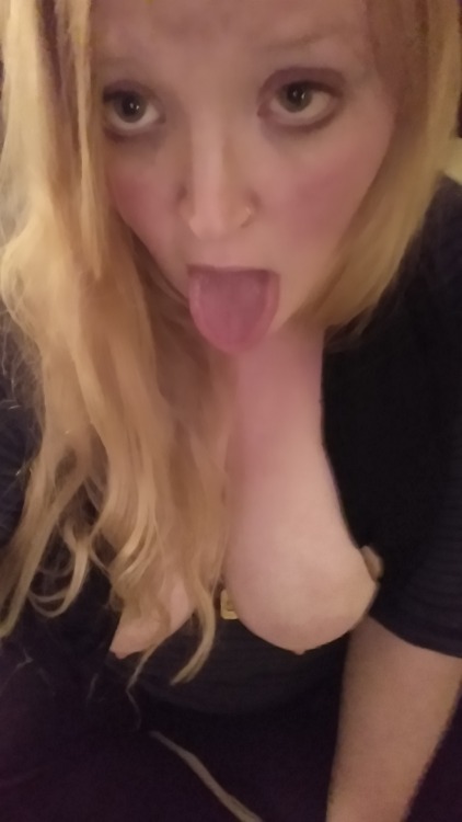 alice-is-wet:  Rosy cheeks and swollen tits deserved to be painted in cum….yes?xoxo Alice  Yes