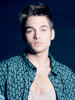 hotfamous-men:  Dylan Sprayberry