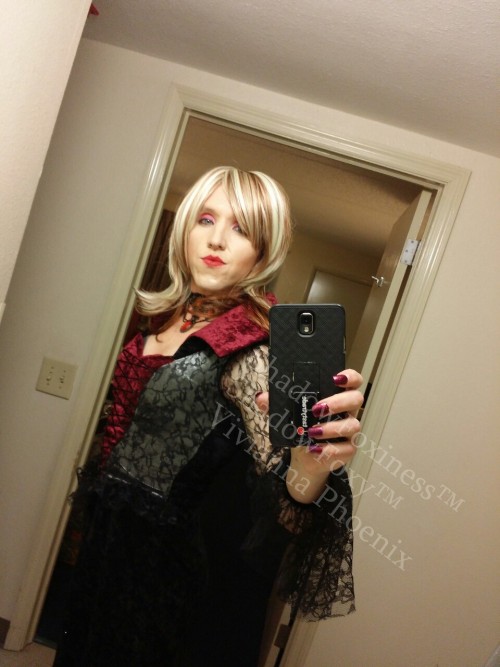 shadowfoxy:  I travelled to Columbus, Ohio for a big 3-night Halloween party with friends. I had a different costume for each night. This was my first one. It was a vampire costume, but people also thought it was a witch or sorceress. All are sufficient