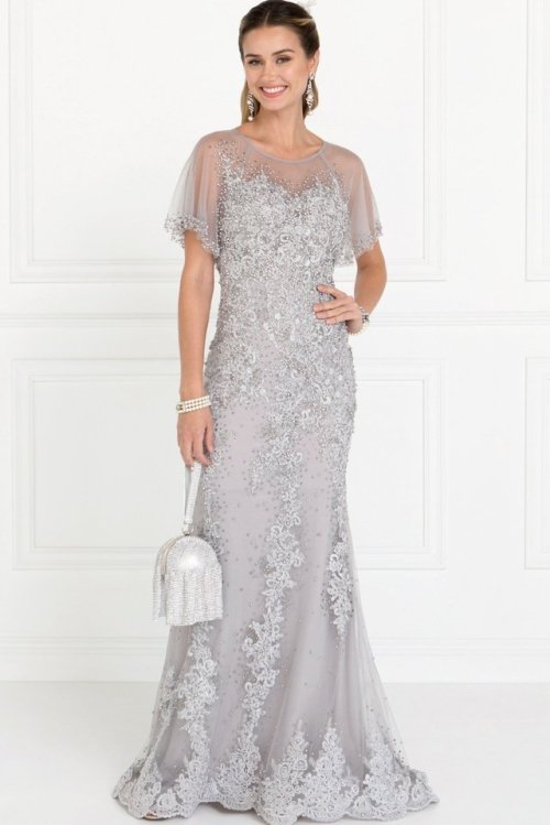 Amazing mermaid dress with  illusion neckline with illusion mantle and tracery with jewels, it also 