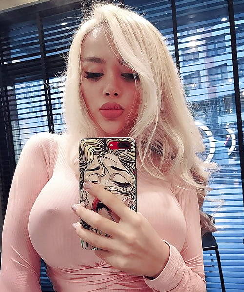 Pink Doll Lips