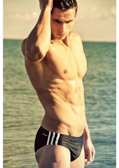 ryancathcart:  Guille Perez