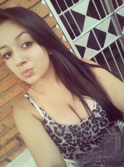amateurmexicovip:  Cariño… que ricas tetas… 😘