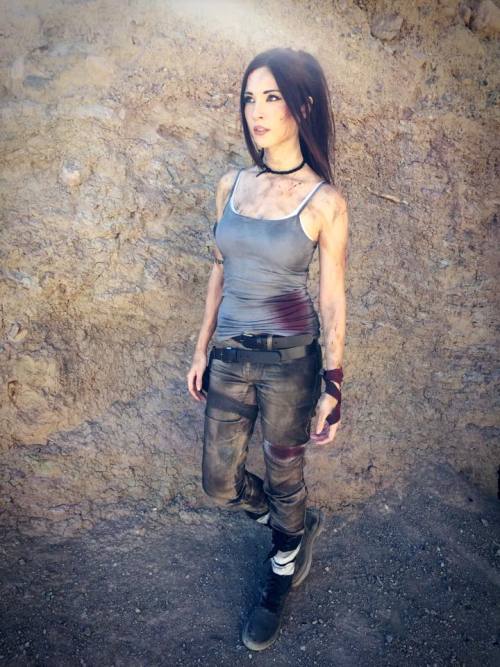 queens-of-cosplay:  Lara CroftCosplayer: Melonie Mac
