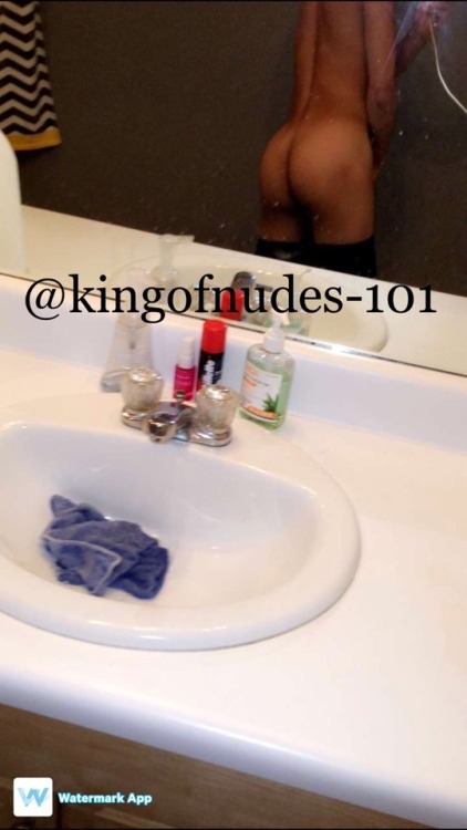 kingofnudes10001:  KIK OR EMAIL ME IF YOUR INTERESTED IN BUYING PICS AND VIDEOS OF LANDUN 😩👀💦🍆👅😋 Kik: kingofnudes1001  Email: kiing1147@gmail.com