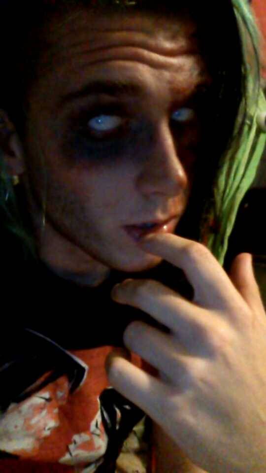 ireallydespiseyou:  Zombie Boy 
