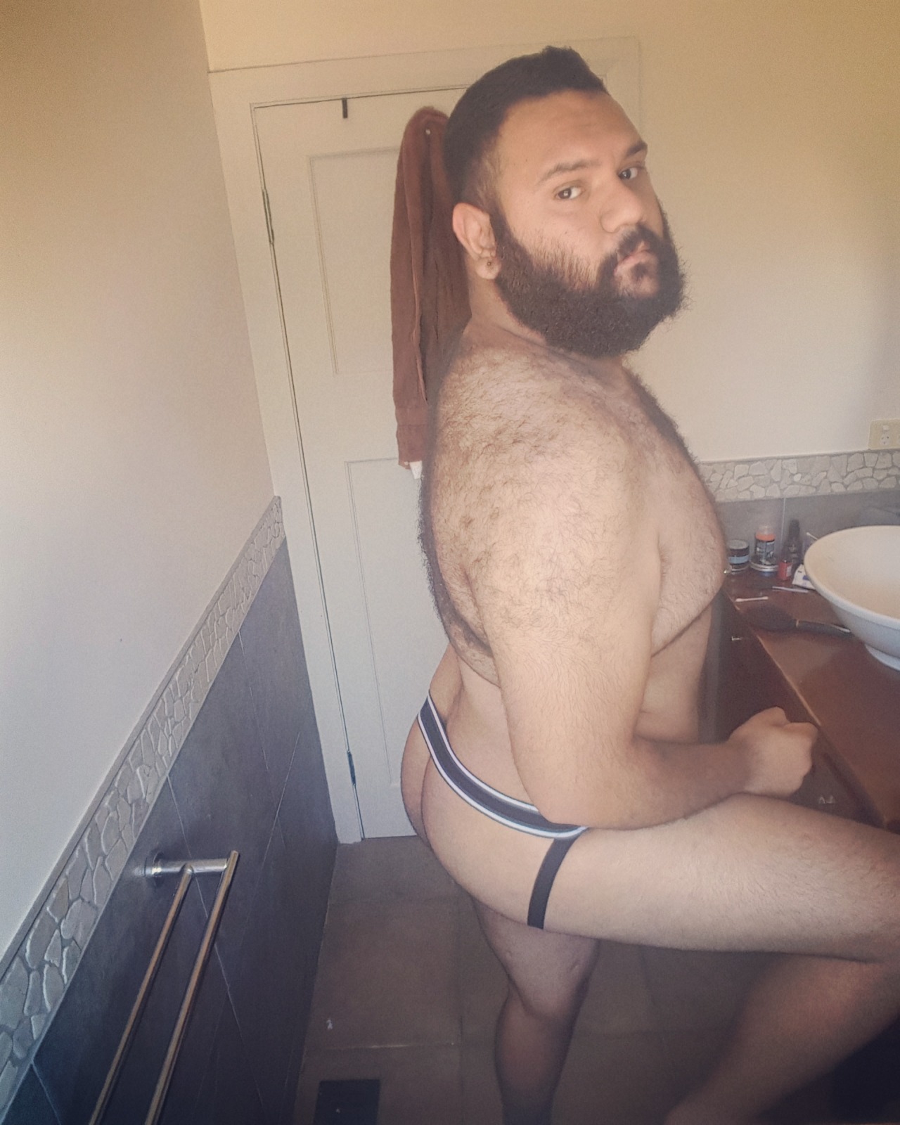 kelbear22:  @kelbear_22 on instagram #gaybear #gayass #gayman #nsfw #18+ #reblog