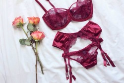 couture-lingerie-swimwear:  Fleur of England