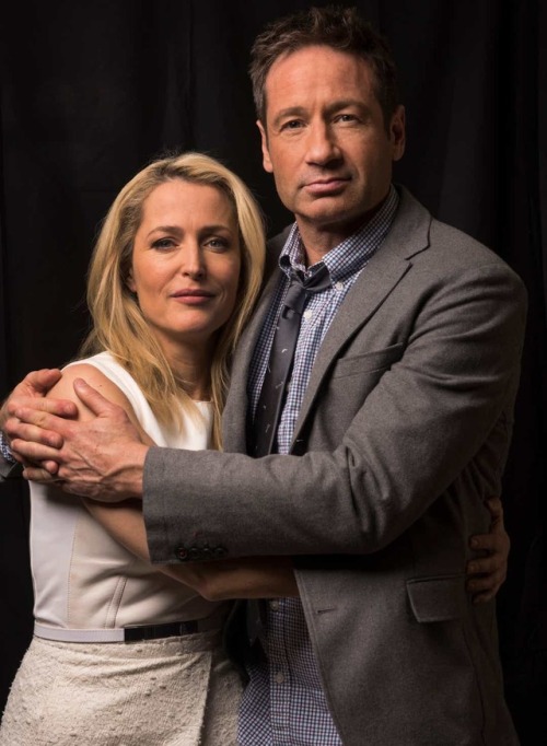 David Duchovny and Gillian Anderson by Robert Hanashiro for USA Today, 2016