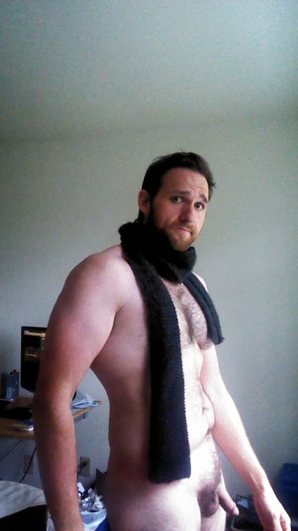 classically-curvaceous:   I was cold so I put a scarf on, then I realized it was because I was naked.  Have a wonderful weekend and stay warm.  Heheh- quickly becoming one of my top submitters you are! I love this photo :)   Hahaha I love this guy!