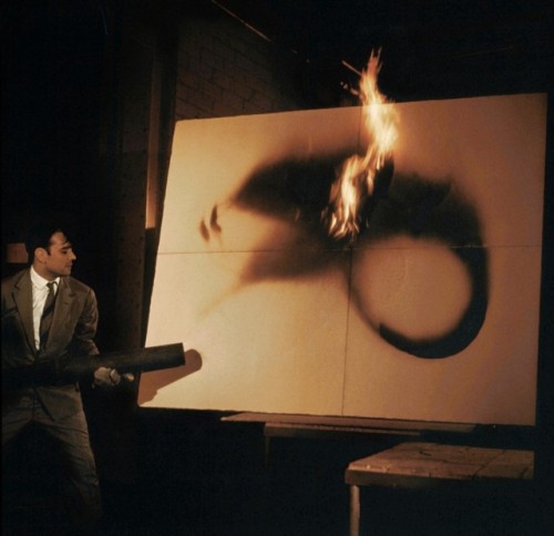 cavernedeplaton: Yves KleinPeinture de Feu sans titre 1961Carton brûlé sur panneau200 x