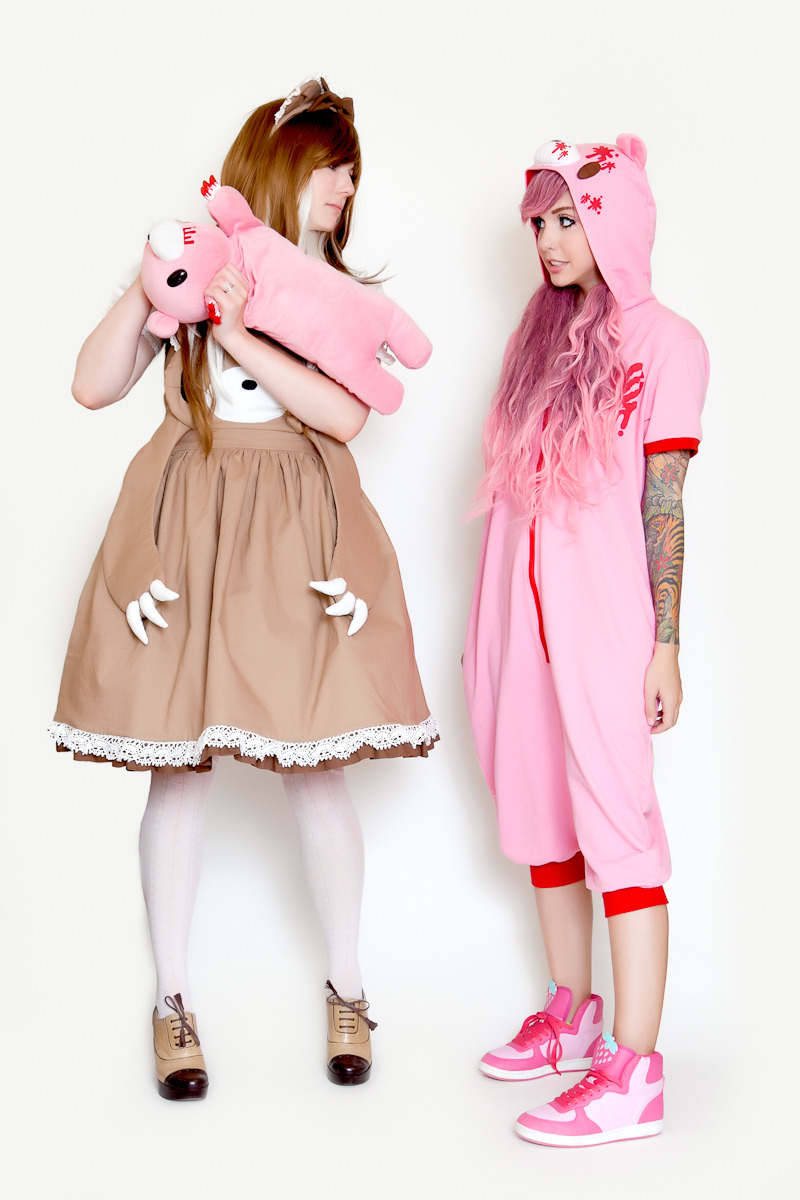 dom-wolfy:  alexapoletti:  The story of Grace Valentine x Alexa Poletti ♡♡  Awe!