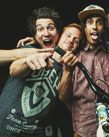 austinzarlile:  Pierce The Veil &amp; blessthefall 