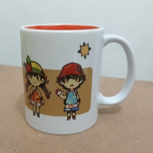 So I turned these gifs into a mug design :’D I think it turned out pretty nice!Will bring a li