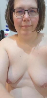 mywifesboobies:  Tuesday titties  Love those