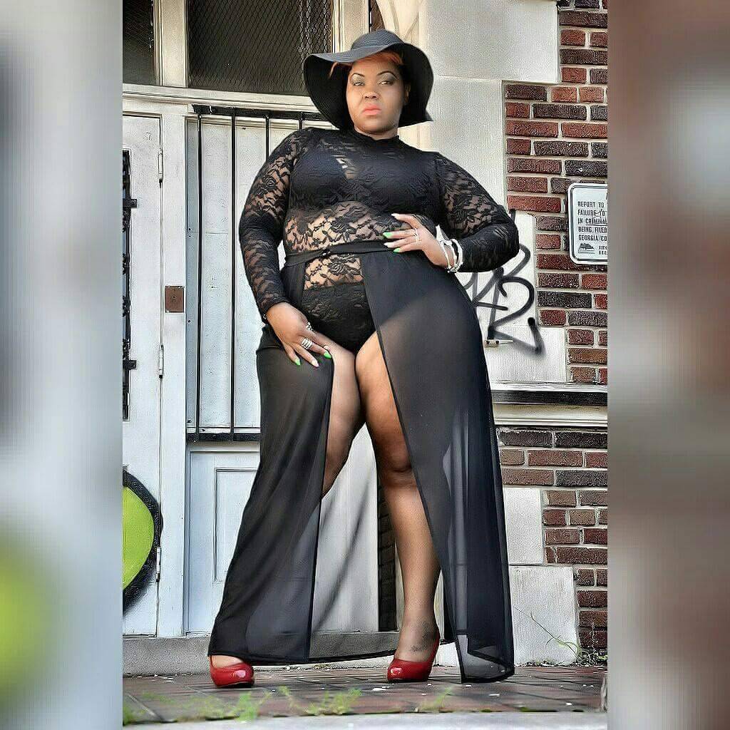 Thick women/ BBWs