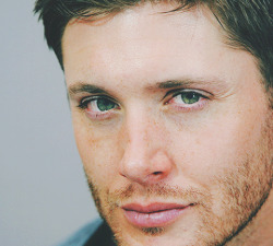 thesupernaturalwolf:  Eyes your eyes….