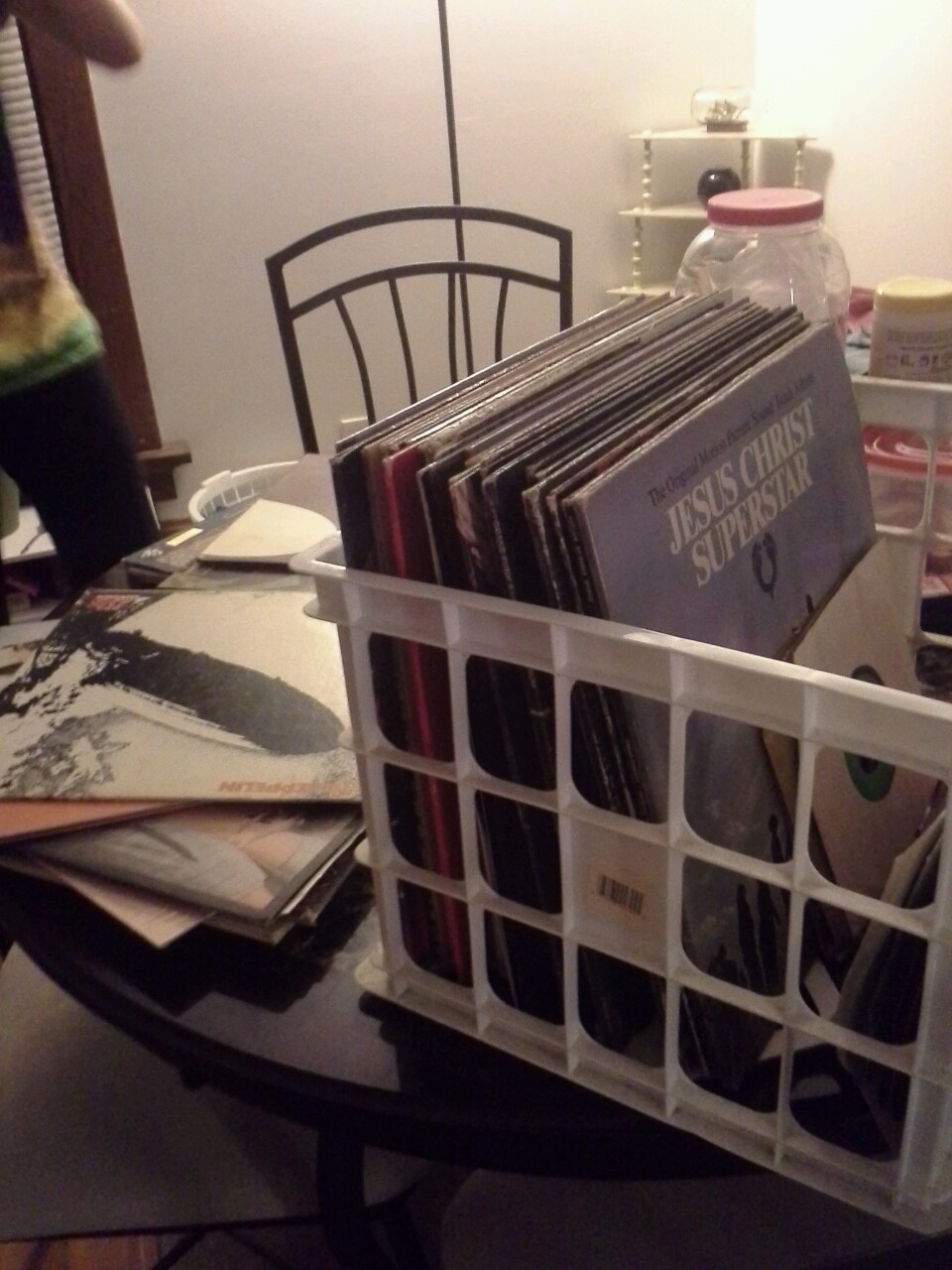 liamschesthair:  LOOK AT ALL THESE FREE RECORDS I GOT TODAY 
