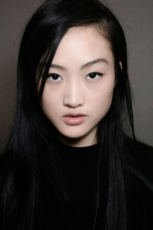 Porn Pics tiled:  Jing Wen @ Dior Couture S.S 2016