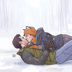 geeky-sova:Got some winter smooches to share