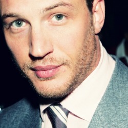 hotfamous-men:  Tom Hardy