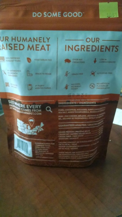 Open Farms now makes dog treats! They come in pork, beef, chicken, turkey, and cod.These treats and 