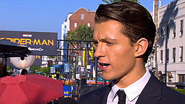spideymybabe:WHY DOES TOM ALWAYS LOOK LIKE A 4 COURSE MEAL????????