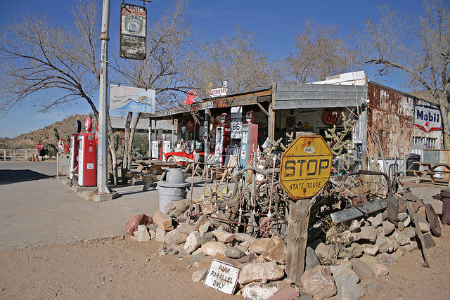 big-dewlittle:  Route 66 Hackberry (Arizona USA) by Meteorry on Flickr. 