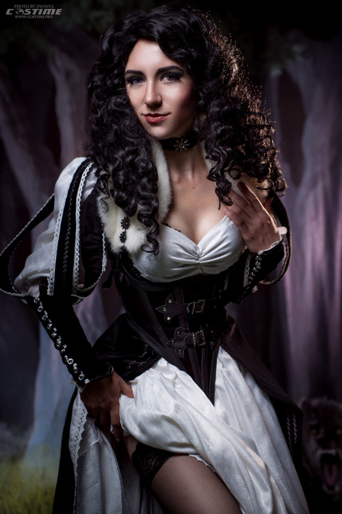 Yennefer of Vengerberg from books by A.Sapkowski.Model, costume designer - GreatQueenLina http://gre