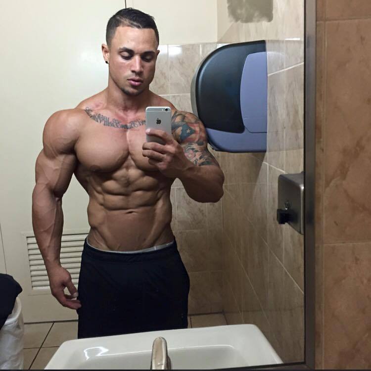 cdnlifter27: Axel Alvarez Photos: Ulrich Oehmen, Doug Larson 