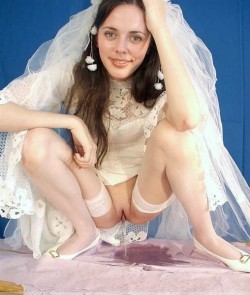 Brides peeping