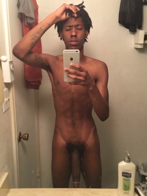 kountrykeeper:  markowms:  Tall dude with a long dick    FOLLOW @Mark0_P0l0 IG: Markowms Snapchat: Markovwms  I’ll take it … ALL!!!!
