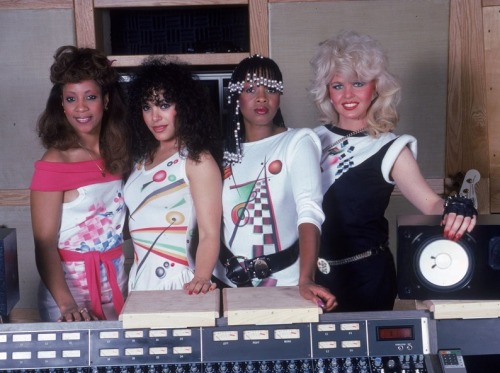 twixnmix:Rick James and the Mary Jane Girls in the studio, 1983.