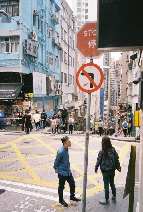 City scenes in HK can be fun for a tourist on a weeks vacatn but will probably be draining for island souls in the long run. :( Though this time around, instead of being overwhelmed by countless of tourists in shopping districts, we found spaces with...