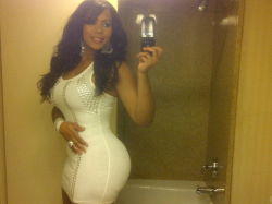 thickalot:  dalandofmilkandhoney:  Deelishis 