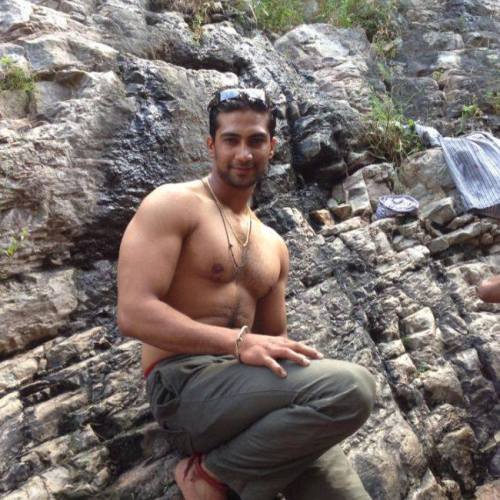 desi-boyz:  http://desi-boyz.tumblr.com/ adult photos