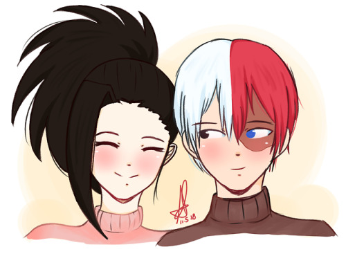 mysuparookie:  DISTRACTED TODOROKI! >-<MY ULT OTP!!!! TODOMOMO I LOVE THEM SO MUCH! I WILL DRAW MORE OF THEM!!!!! BECAUSE I LOVE THEM