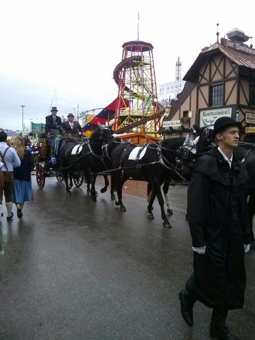 office-in-the-sky:My first time to Oktoberfest and what a blast! A great crew, a great crowd, and a 