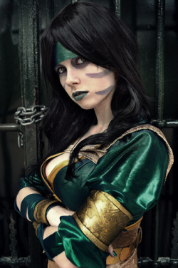 dirty-gamer-girls:  http://dirtygamergirls.com for more beautiful cosplay. 