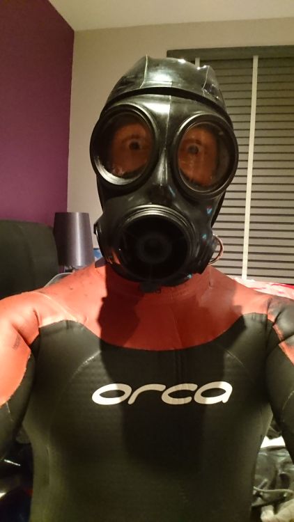 rubberboy-sheeman: Had a sweaty couple of hours in @rbbrjay sweaty and cum filled wetsuit. Had to pu
