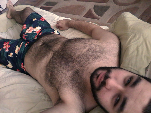 me-and-my-beard:  Anyone want to join me in bed? I have lots of free space.   We could occupy all the free space if I were there :D