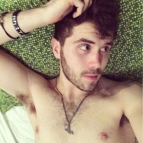 mike121193:Too much shopping for one day! I need a #nap! #sleepy #tired #instaboy #followtheswiftie #swiftieguy #beard #stubble #bed #duvet Nice boy