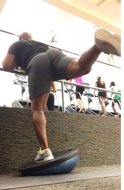iloveazz89:  www.iloveazz89.tumblr.com   To submit pics send them to KIK: TOPJERZEE