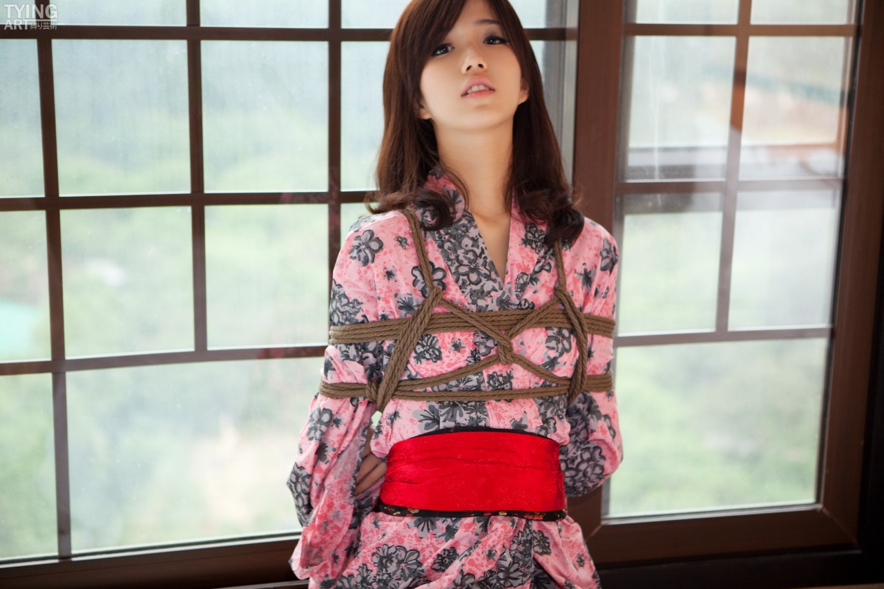 pswkua:  how about some Tyingart and yukata for today